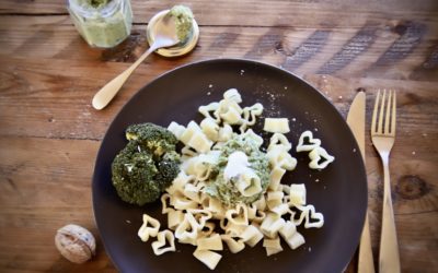 Herzpasta mit Brokkoli-Pesto